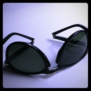 💲SOLD💲Black Persol Folding Sunglasses